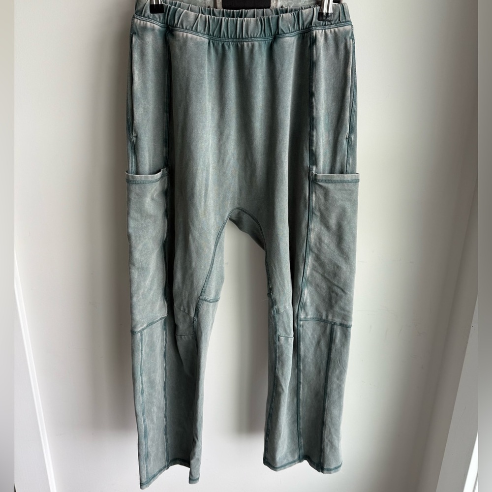 FP Movement Hot Shot Pants Midnight Jade Size Medium